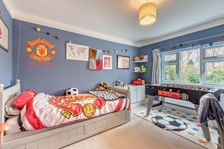 4 bedroom detached house to rent - Photo 4