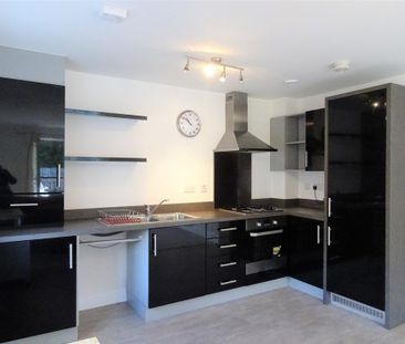 2 bedroom flat to rent - Photo 6