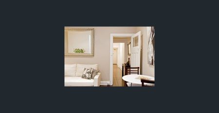 Art Deco Garden Apartment With Courtyard And Parking - Photo 2