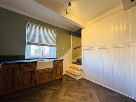 2 bedroom terraced house to rent - Photo 2