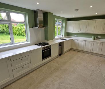 3 bed semi-detached house to rent in Melville Grove, High Heaton - Photo 2
