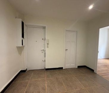 Location Appartement 4 pièces 68m² LYON 6ème - Photo 6