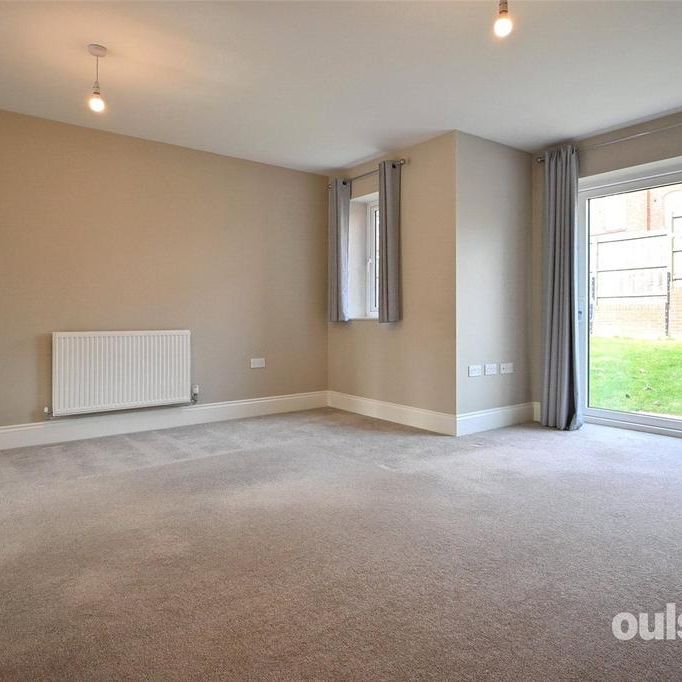 3 bedroom semi-detached house to rent - Photo 1