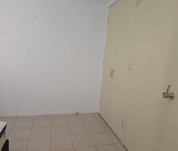 CENTRAL LIVING - Photo 6