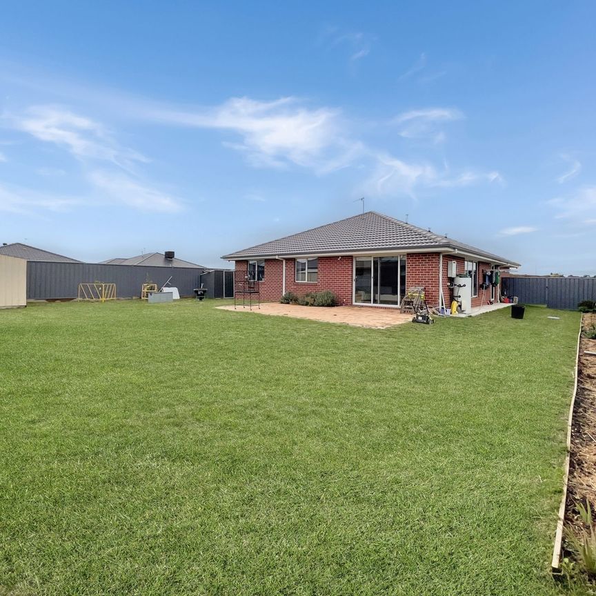 25 Donegal Drive, Alfredton - Photo 1