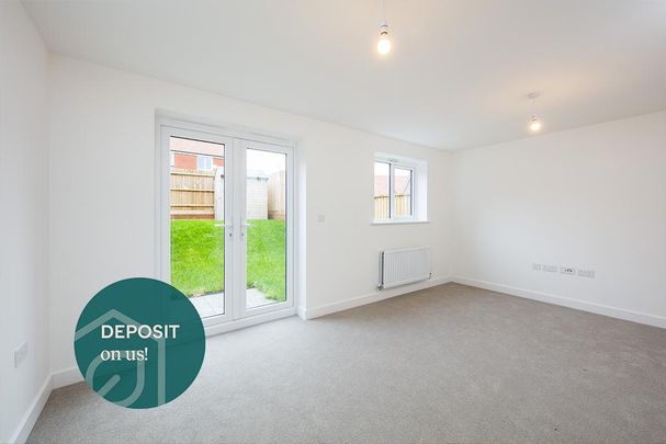 3 bedroom semi-detached house to rent - Photo 1