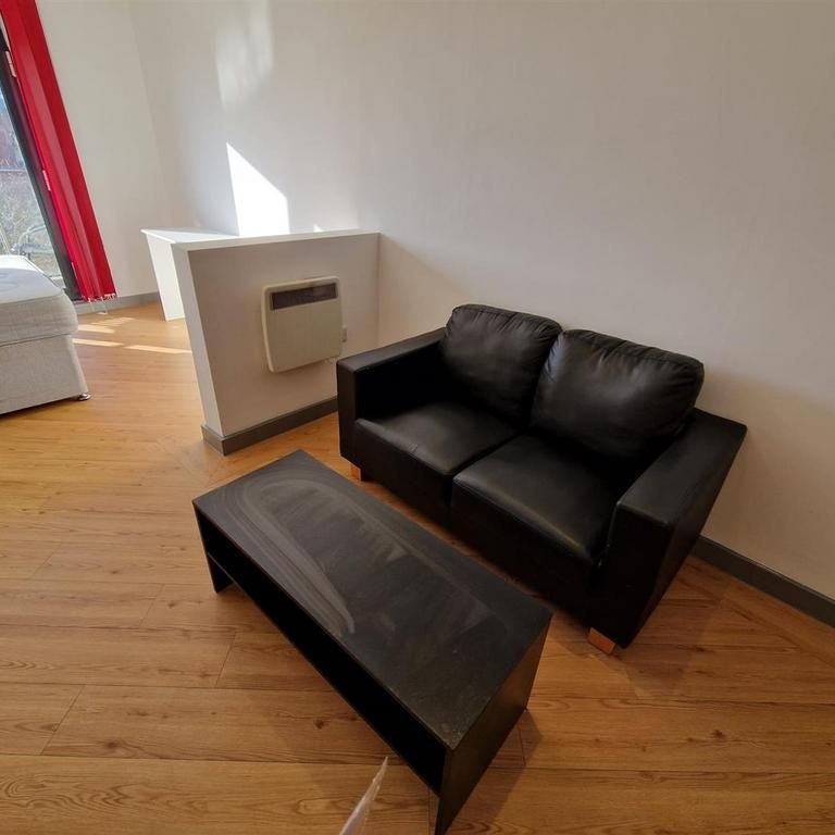 Studio to rent - Photo 1