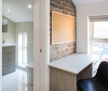 5 bedroom semi-detached house to rent - Photo 3