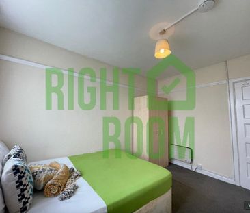 5 Bed Flat, Abbey House, E15 - Photo 4