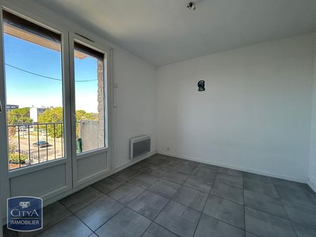 Location Appartement 3 pièces 66m² CARPENTRAS 84200 - Photo 3