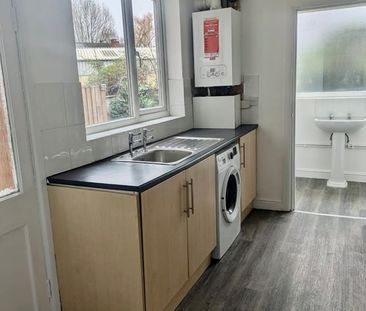 1 Bed Flat, Nottingham, NG2 - Photo 4