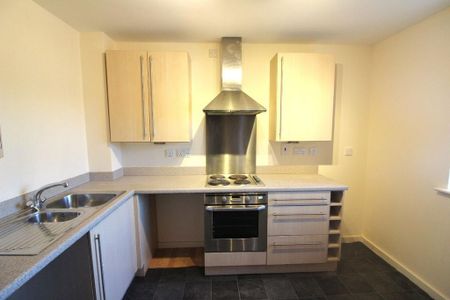 2 bedroom flat to rent - Photo 5