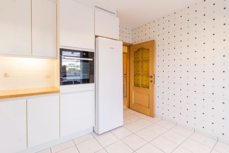 Ruim 1 slaapkamer-appartement met terras en garagebox! - Foto 3