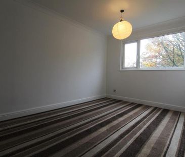 3 bedroom apartment to rent - Photo 3