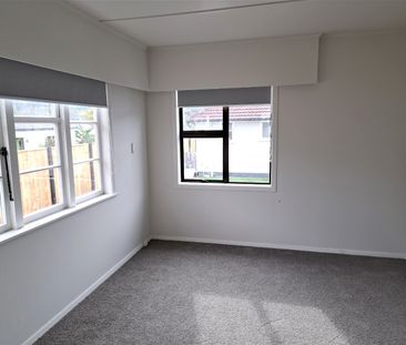 Wainuiomata Living - Photo 3