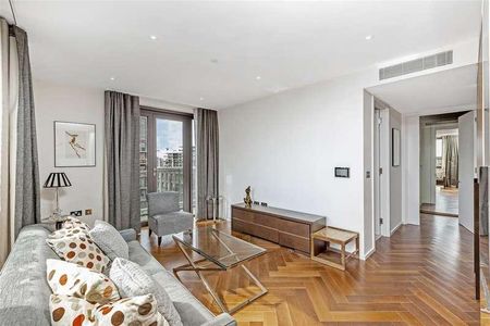 Ambassador Building, Embassy Gardens, Union Square, Nine Elms, London, SW11 - Photo 3