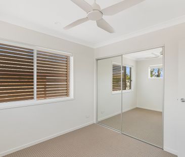 TOWN HOUSE 7 MINUTES FROM THE BEACH - Photo 4