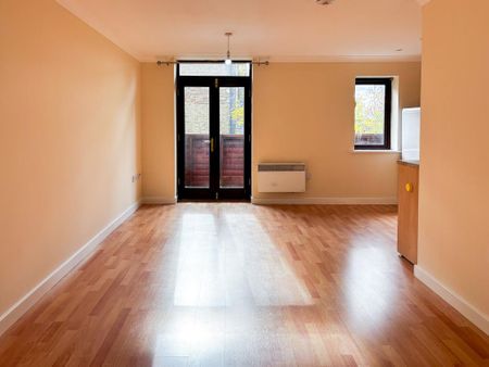 Studio to rent - Photo 5