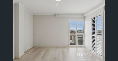 Stylish & Convenient City Living in the Heart of Perth!!! - Photo 5