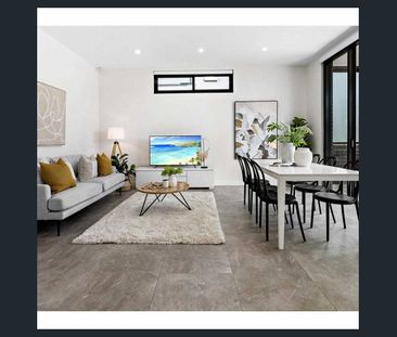 Modern Four-Bedroom Haven with Designer Interiors and Parkside Appeal - Photo 3