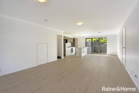 Charming 3-Bedroom Villa in Worrigee - Photo 5