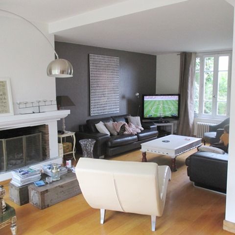 Location Maison 6 pièces 145m² - Photo 1