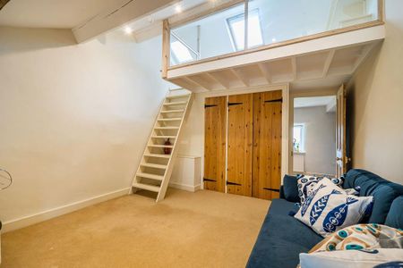 3 bedroom detached house to rent - Photo 2