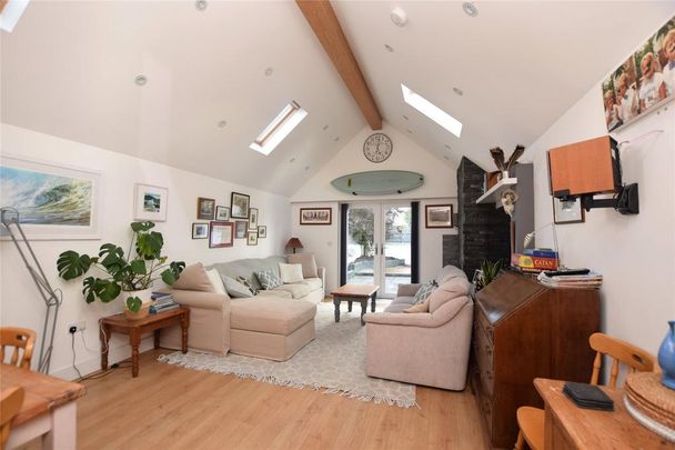 2 bedroom house to rent - Photo 1