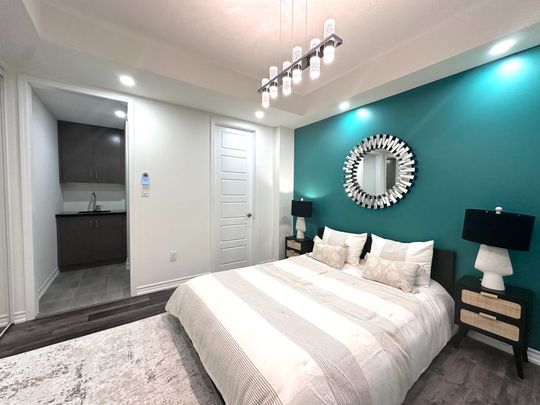 For Lease - 1222 Rose Way Unit# Main Fl, Milton, Ontario - Photo 1