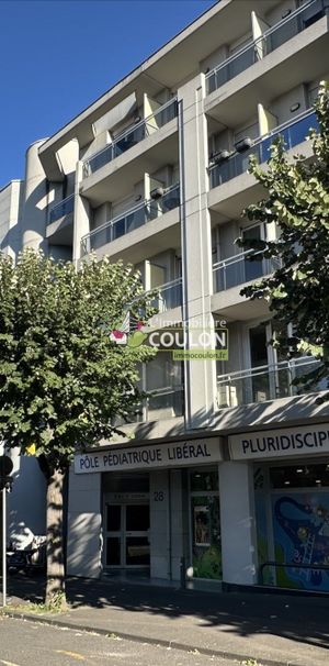 Résidence Les Facs 2000 28 avenue des Paulines, 63000, Clermont-Ferrand - Photo 2