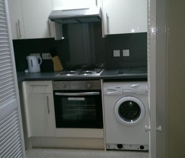 Nicolson Street, Edinburgh (Ref: 00000069) - Photo 2