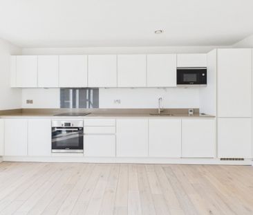 Optimal House, Station Road, Gerrards Cross,SL9 - Photo 5