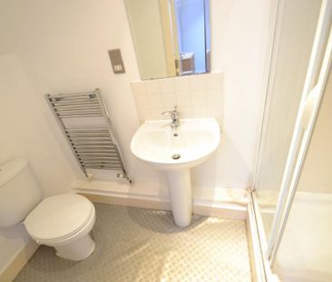 3 bedroom townhouse to rent - Photo 6