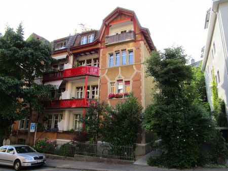 Exquisite Art Nouveau apartment in the heart of Zurich (Kreis 6), 120m2 - Photo 4