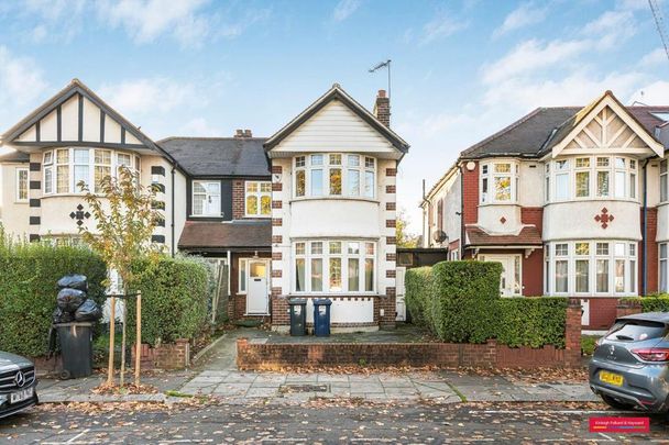 3 bedroom semi-detached house to rent - Photo 1