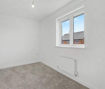 2 bedroom semi-detached house to rent - Photo 3