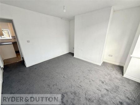 2 bedroom semi-detached house to rent - Photo 2