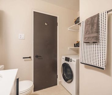 330 Metcalfe, Centretown, Ottawa, ON - Photo 1