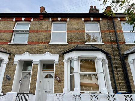 3 bedroom terraced house to rent - Photo 4