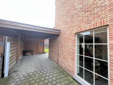 Karaktervolle halfopen bebouwing met 3 slaapkamers en tuin - Photo 3