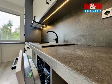 Pronájem bytu 2+kk v Ostravě, ul. Výškovická - Fotografie 4