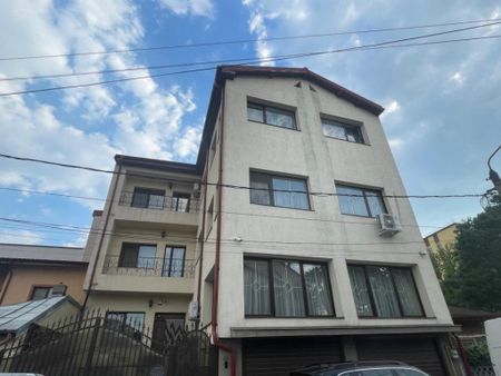 Vila Cu Posbilitate De Investitie - 420 mp - Antiaeriana - Fotografie 4