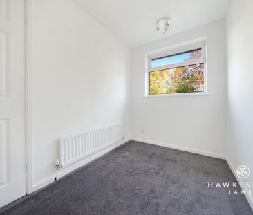 4 bedroom terraced house to rent - Photo 5