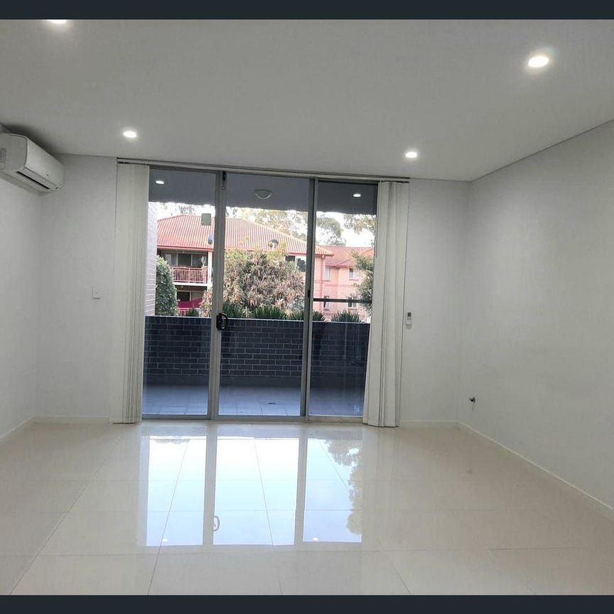 2 BEDROOM 2 BATHROOM - Photo 1