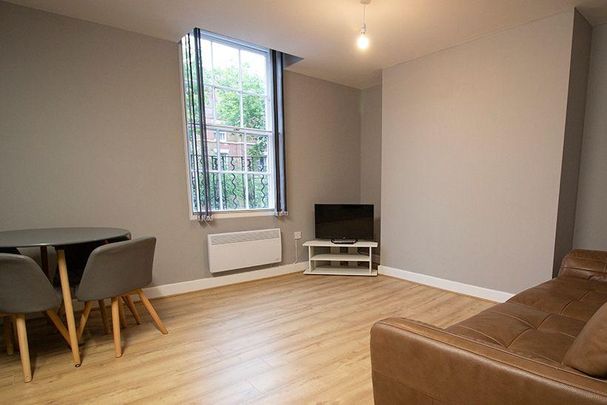 3 bedroom flat to rent - Photo 1