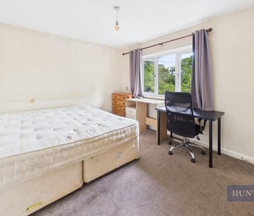 4 bedroom House To Let - Photo 3