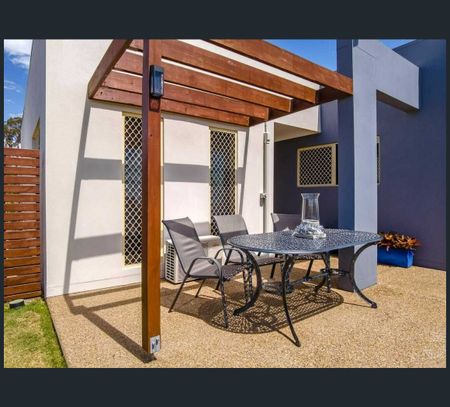 10 Swan View Ct, Toogoom, Qld 4655 - Photo 4