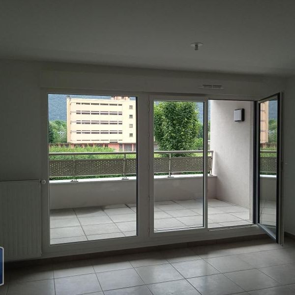 Location Appartement 3 pièces 61m² BONNEVILLE 74130 - Photo 1