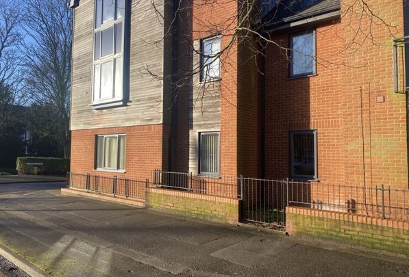 1 College Court , College Close, Lincoln, LN1 3AQ - Photo 1