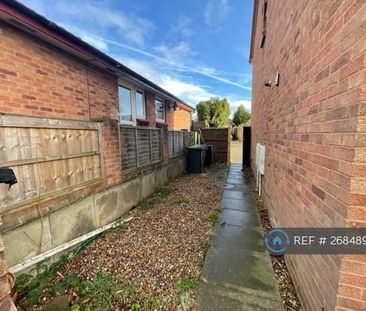 3 bedroom semi-detached house to rent - Photo 2